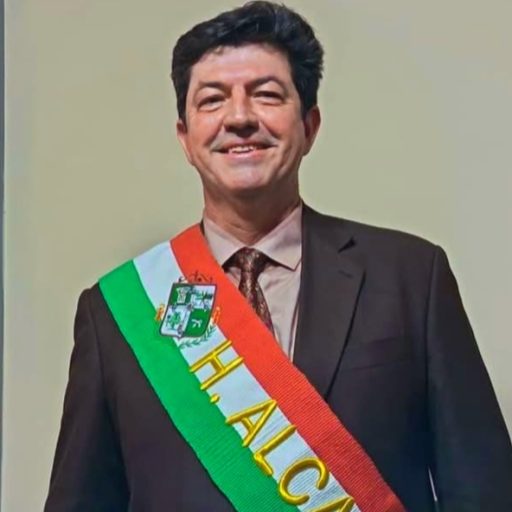 ALCALDE VICTOR HUGO MAYSER LIAÑO